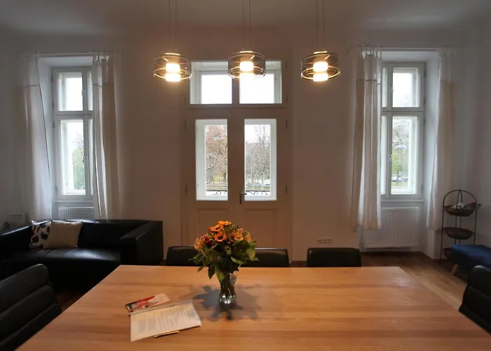 Casa Nostra - Ausgefallene Wohnung Am Augarten